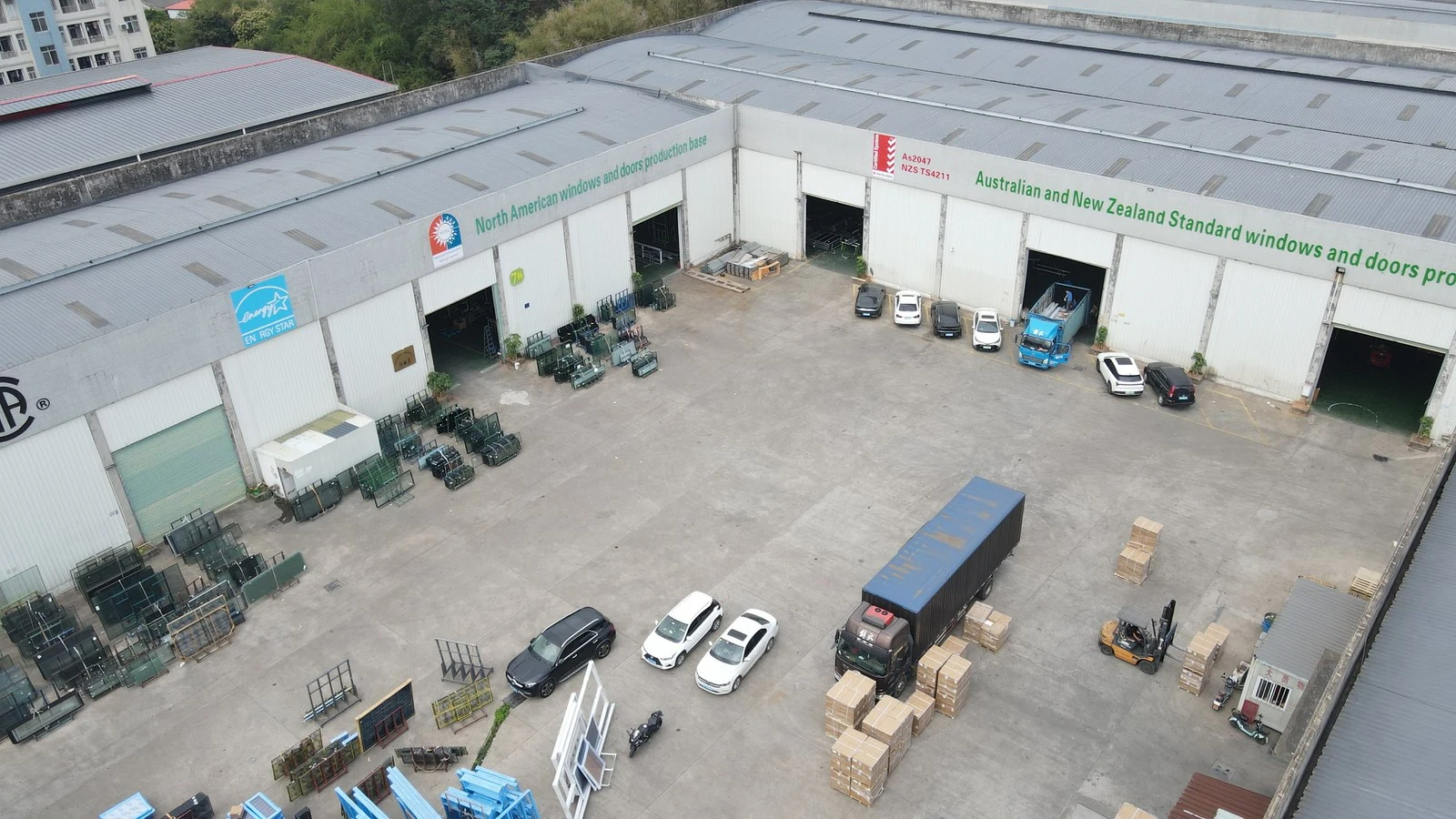 Workshops and handling areas · aerial view